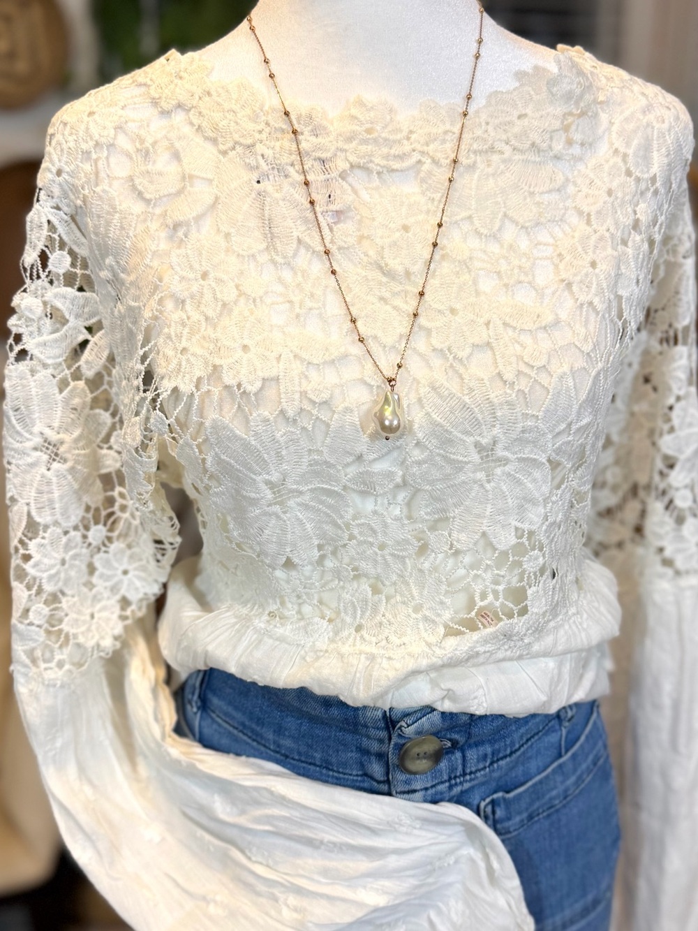 Free People White Lace Floral Embroidered Peasant Boho Euro Blouse Women’s M - Picture 3 of 8
